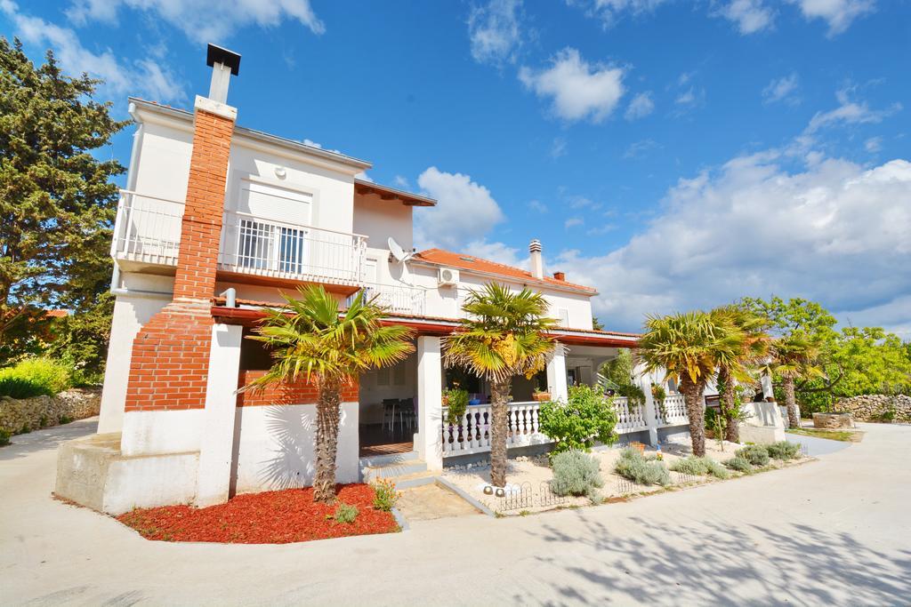 Apartments Katarina Велі-Рат Екстер'єр фото