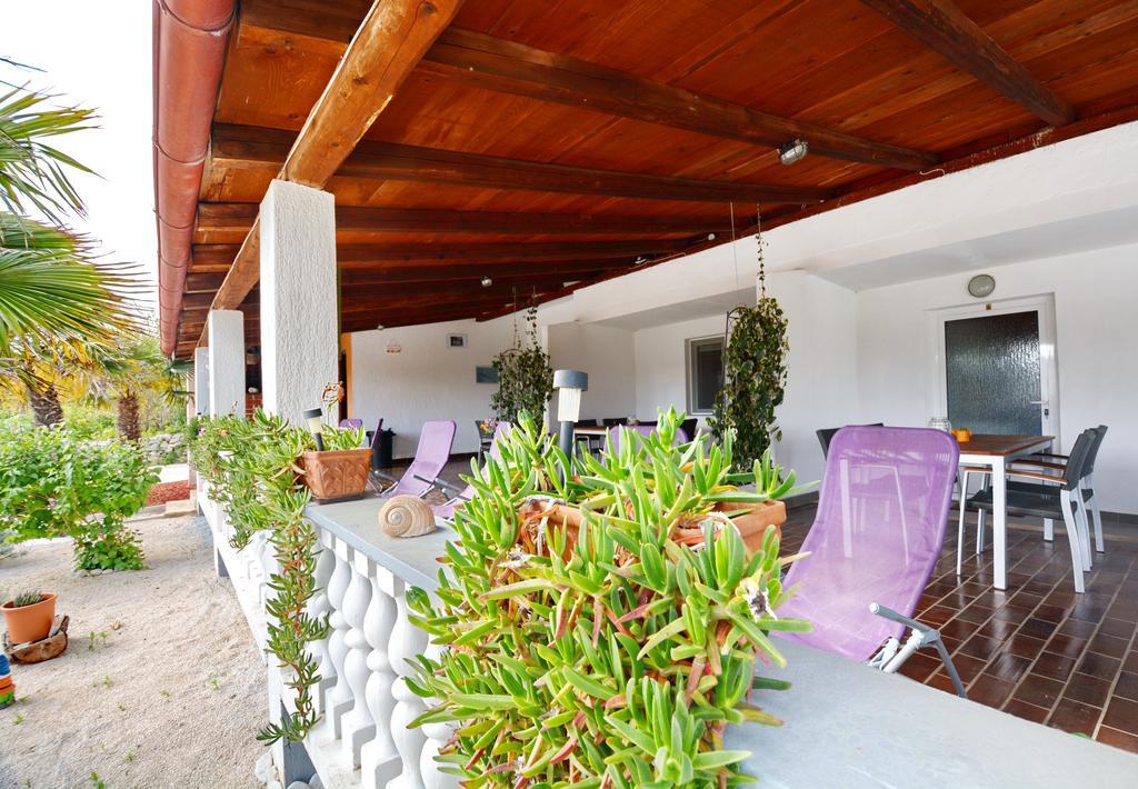 Apartments Katarina Велі-Рат Екстер'єр фото