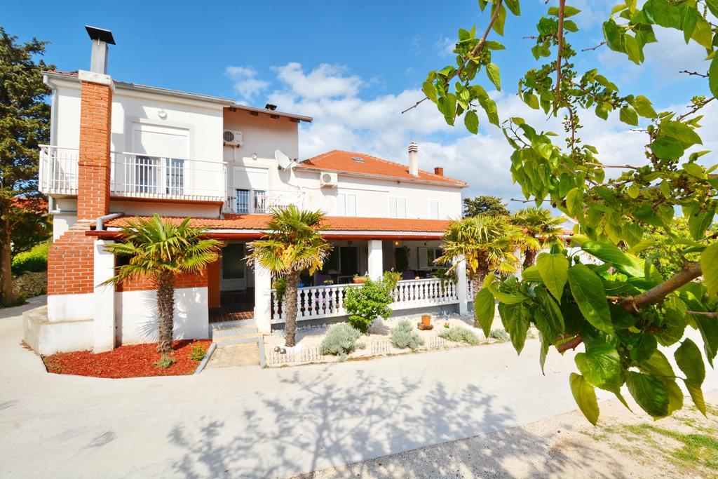 Apartments Katarina Велі-Рат Екстер'єр фото